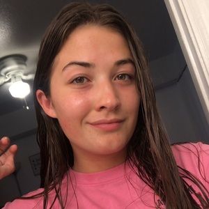 Meet your Posher, Karlee